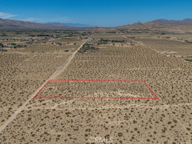 33402 Sunset Road, Lucerne Valley CA: https://media.crmls.org/medias/73e7d591-49ec-4ee5-b5cb-6ae3e77a80ba.jpg