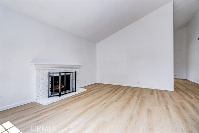 20102 Plaza De Madrid, Cerritos CA: https://media.crmls.org/medias/73e827b8-c565-4b36-902b-84a2e6a9aa32.jpg