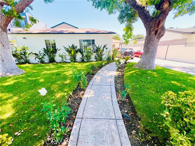 5118 Riverton AVE