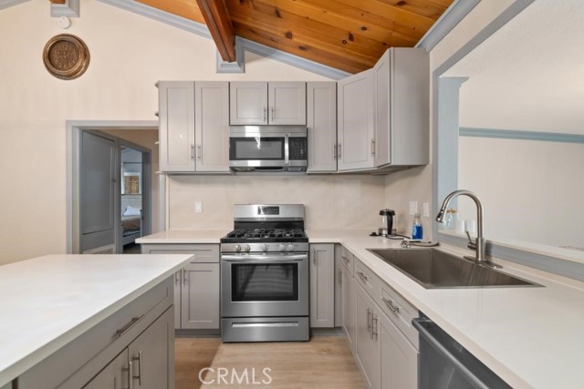 Detail Gallery Image 25 of 32 For 294 Santa Clara, Big Bear Lake,  CA 92315 - 3 Beds | 1/1 Baths
