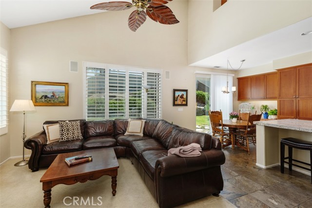 Detail Gallery Image 9 of 45 For 17648 Fan Palm Ln, Riverside,  CA 92503 - 4 Beds | 2 Baths