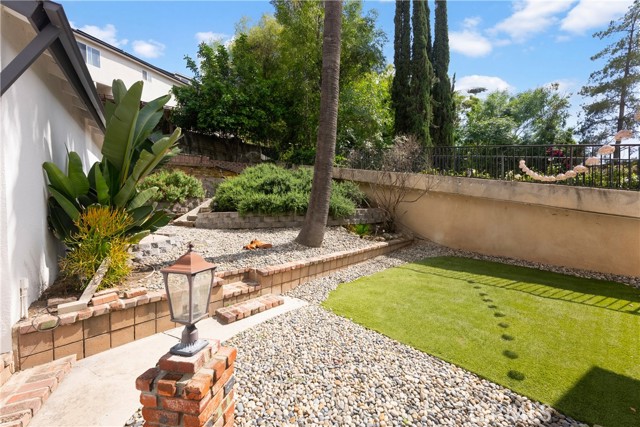 Detail Gallery Image 35 of 44 For 22632 Cass, Woodland Hills,  CA 91364 - 3 Beds | 2 Baths