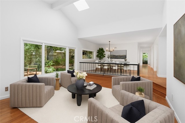 17 Wandering Rill, Irvine CA: https://media.crmls.org/medias/73ea89ab-a8b5-4ec8-97ef-b511a5ac56b7.jpg