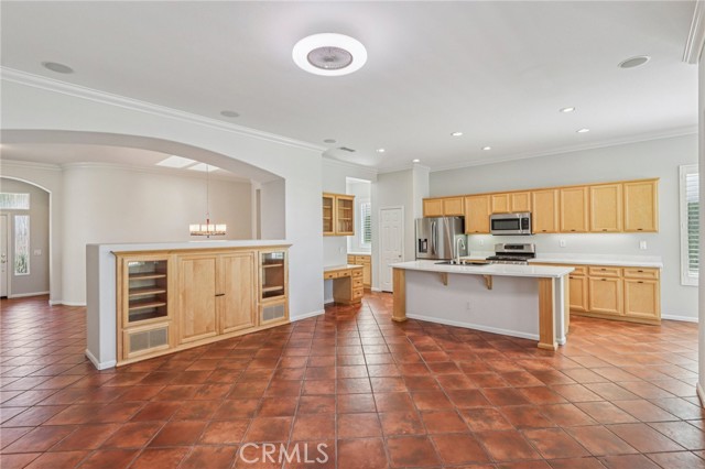 9302 Reserve Drive, Corona CA: https://media.crmls.org/medias/73eaf8f8-9384-477e-ad91-168455c76d88.jpg