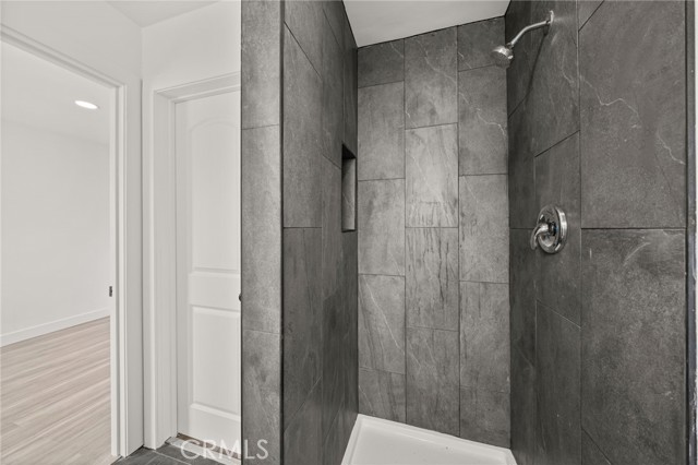 4239 Brewster Avenue, Lynwood CA: https://media.crmls.org/medias/73ec1553-9422-4585-b87c-44a0ba26c93c.jpg