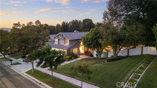 Detail Gallery Image 3 of 51 For 3131 Mountainside Dr, Corona,  CA 92882 - 5 Beds | 3/1 Baths