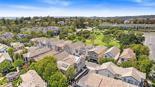 15 Keystone Drive, Ladera Ranch CA: https://media.crmls.org/medias/73ec3033-87e2-40a6-bfc0-e52eb0a16701.jpg