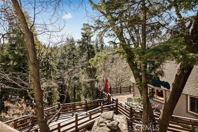 Detail Gallery Image 40 of 45 For 915 Trinity, Lake Arrowhead,  CA 92352 - 5 Beds | 3/1 Baths