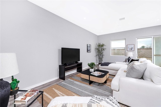 Detail Gallery Image 5 of 28 For 40127 Pevero Ct, Palmdale,  CA 93551 - 4 Beds | 3 Baths