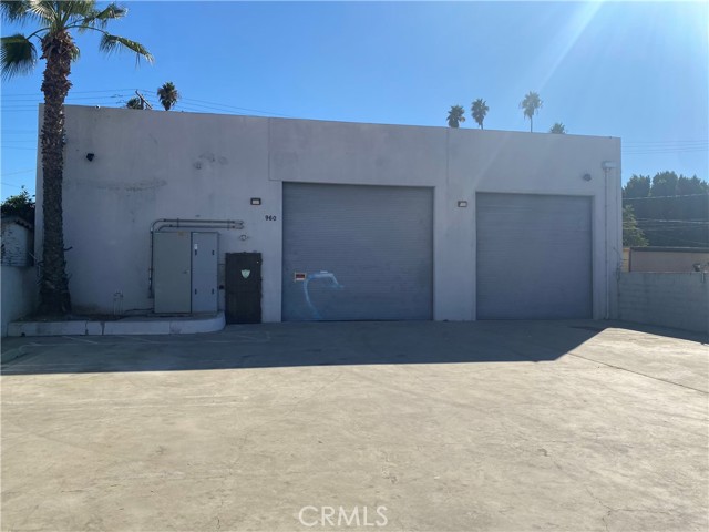 960 W 1st Street, Pomona, California 91766, ,Commercial Sale,For Sale,960 W 1st Street,CRCV24180443