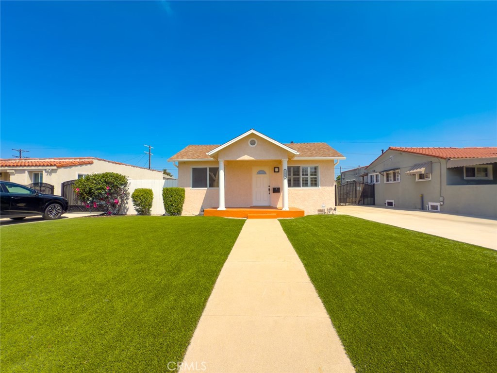 MLS #OC25186125 img 2