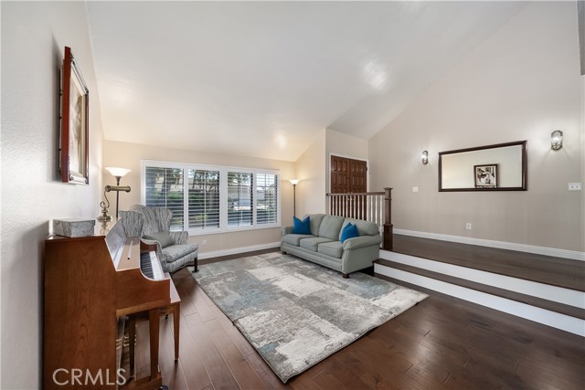 10154 Whispering Forest Drive, Rancho Cucamonga CA: https://media.crmls.org/medias/73ef2675-4725-463b-bd3a-a6d65267e023.jpg