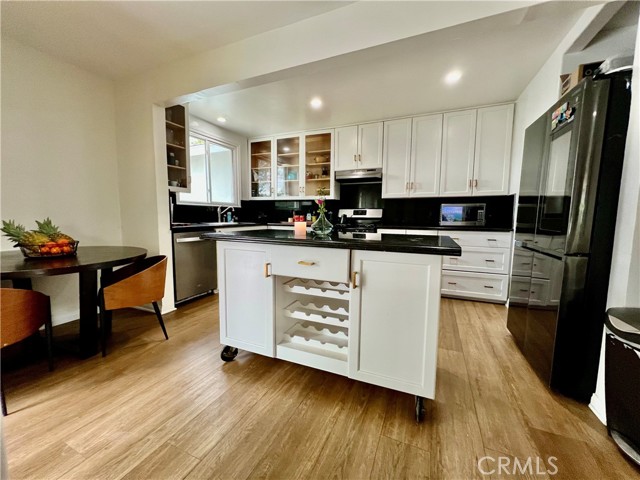 15130 15130 Septo, Mission Hills (San Fernando) CA: https://media.crmls.org/medias/73f00325-a47e-48a8-9280-a9fc65358ca8.jpg