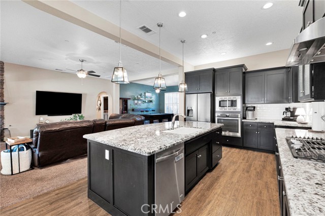 Detail Gallery Image 19 of 64 For 13370 Hidden Valley, Victorville,  CA 92395 - 4 Beds | 2/1 Baths