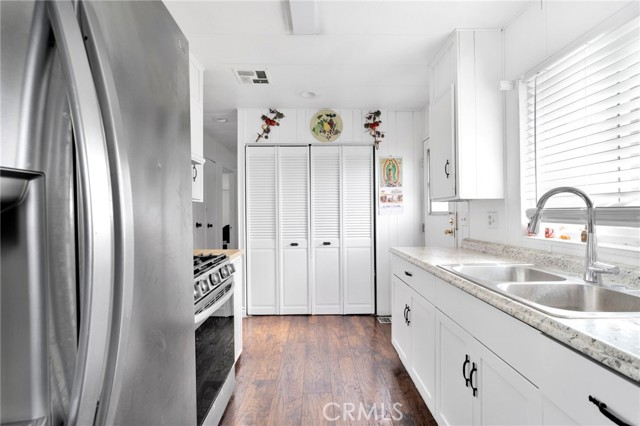 Detail Gallery Image 12 of 39 For 1414 W Central #34,  Brea,  CA 92821 - 2 Beds | 2 Baths