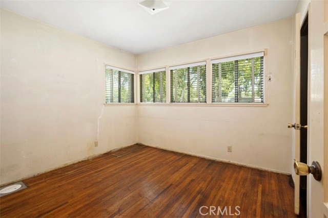 2729 N Studebaker Road, Long Beach CA: https://media.crmls.org/medias/73f0a158-c9ef-4439-8ba9-4b62435bd19f.jpg