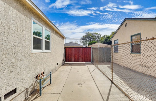 Image 74 of 75 For 5812 Graywood