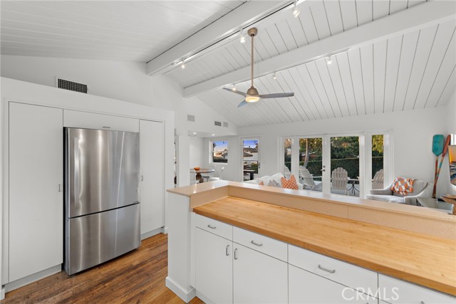 Detail Gallery Image 7 of 23 For 595 Bluebird Canyon Dr, Laguna Beach,  CA 92651 - 2 Beds | 2 Baths