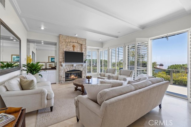 57 Paseo De Castana, Rancho Palos Verdes CA: https://media.crmls.org/medias/73f1987b-776d-4d86-bd73-76492480e9cc.jpg