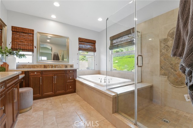 31771 Via Salamanca, San Juan Capistrano CA: https://media.crmls.org/medias/73f1d7e5-bbe5-48b8-89c7-9a207be6bd70.jpg