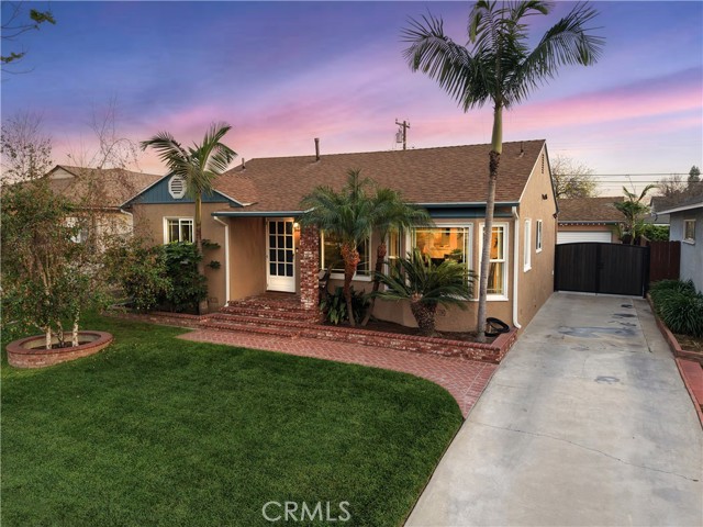 6116 Arbor, Lakewood CA: https://media.crmls.org/medias/73f1e1cb-c262-488e-9724-a011cbed839c.jpg