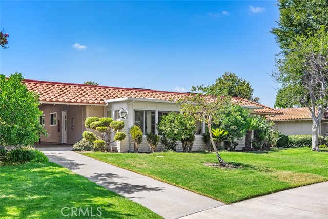 5354 Algarrobo, Laguna Woods CA: https://media.crmls.org/medias/73f21e6c-5cf0-474a-8111-4ae9618cf5f3.jpg
