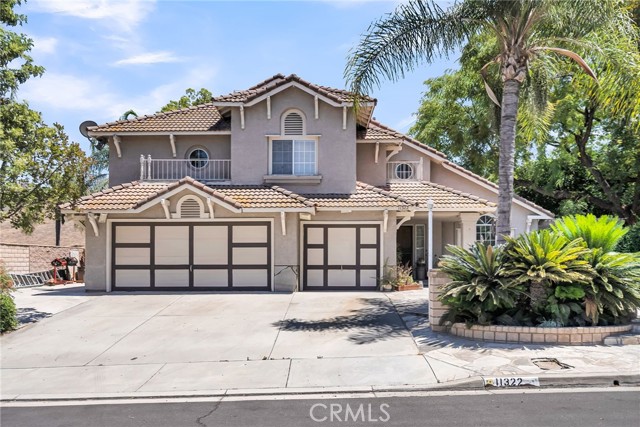 11322 Breithorn Court, Riverside CA: https://media.crmls.org/medias/73f437cd-b942-4ecc-9583-08d136f92cc6.jpg