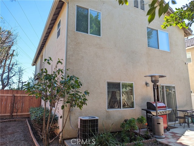 Detail Gallery Image 13 of 15 For 15721 Cobalt St #113,  Sylmar,  CA 91342 - 3 Beds | 2/1 Baths