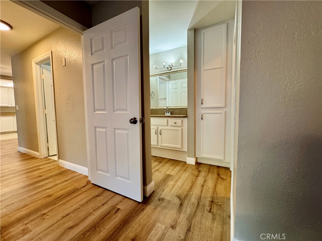 432 Edgehill - photo 16