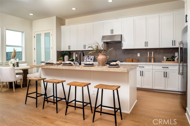 Detail Gallery Image 7 of 22 For 18016 Roch Ct, Fountain Valley,  CA 92708 - 3 Beds | 2/1 Baths