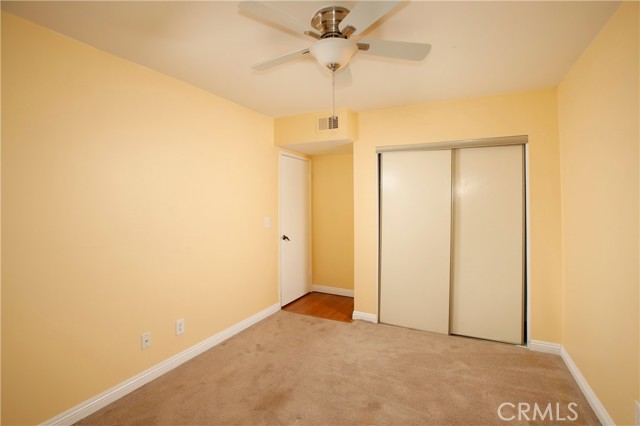 Detail Gallery Image 14 of 23 For 400 W Riverside Dr #2,  Burbank,  CA 91506 - 3 Beds | 2/1 Baths