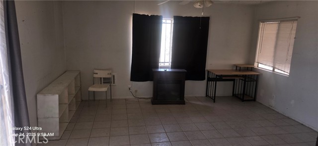 351 Neimeyer Place, Yucca Valley CA: https://media.crmls.org/medias/73f4f275-ffc1-420c-99e2-0dc6b81e09e7.jpg