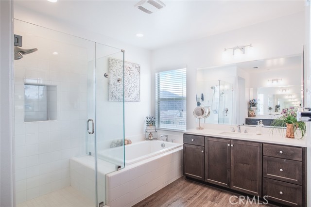 Detail Gallery Image 17 of 34 For 24449 Payton Dr, Lake Elsinore,  CA 92532 - 4 Beds | 3 Baths