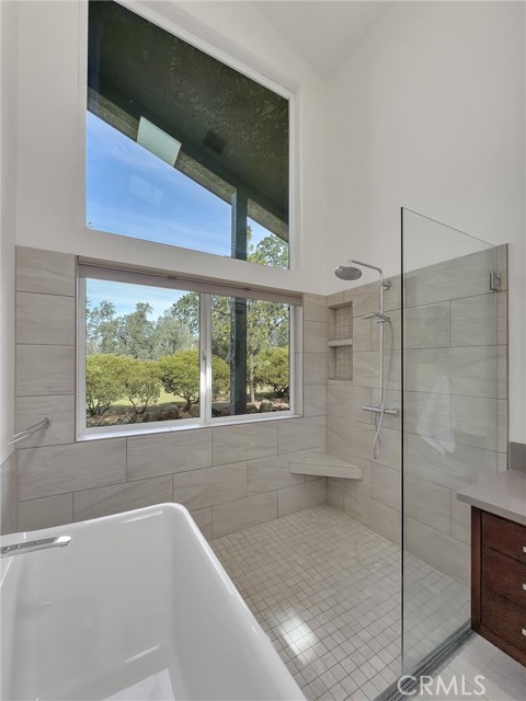 Detail Gallery Image 41 of 73 For 189 Indian Cliffs Drive, Chico,  CA 95973 - 3 Beds | 3/1 Baths