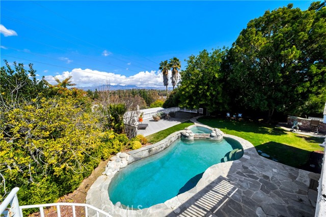25941 Sheriff Road, Laguna Hills CA: https://media.crmls.org/medias/73f63b5c-aa72-4f83-b0f1-639d93713cb2.jpg