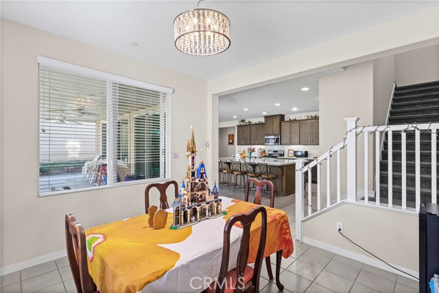 Detail Gallery Image 12 of 26 For 39562 Strada Pozzo, Lake Elsinore,  CA 92532 - 4 Beds | 3 Baths