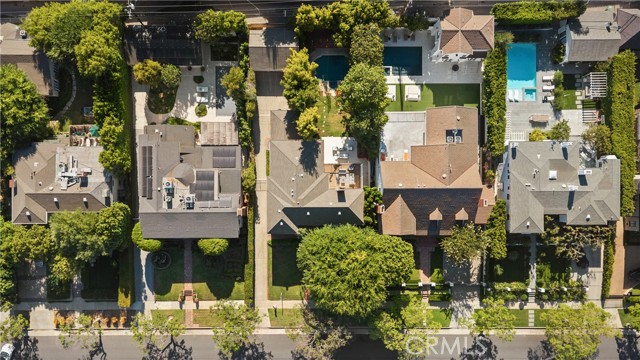 609 N Oakhurst Drive, Beverly Hills CA: https://media.crmls.org/medias/73f6db96-4858-4488-86f8-5c7f8789eb05.jpg