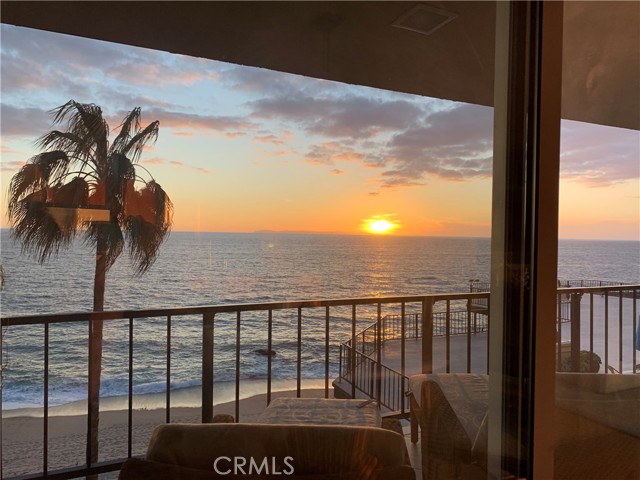 31423 South Coast Hwy, Laguna Beach CA: https://media.crmls.org/medias/73f710b6-8e64-4f39-8dd4-6454f20f31df.jpg