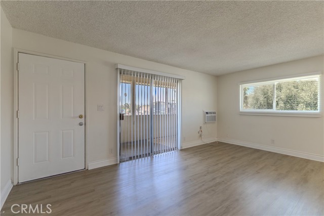 Detail Gallery Image 6 of 14 For 1652 E Kingsley Ave #7,  Pomona,  CA 91767 - 1 Beds | 1 Baths