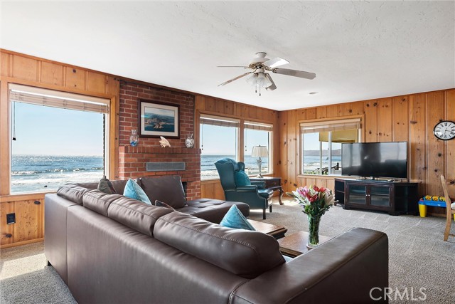 2670 Studio Drive, Cayucos CA: https://media.crmls.org/medias/73f82835-9d39-4ed5-9255-57416950eb49.jpg