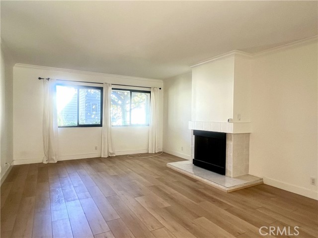 Detail Gallery Image 13 of 41 For 4 Latitude Ct, Newport Beach,  CA 92663 - 3 Beds | 2/1 Baths