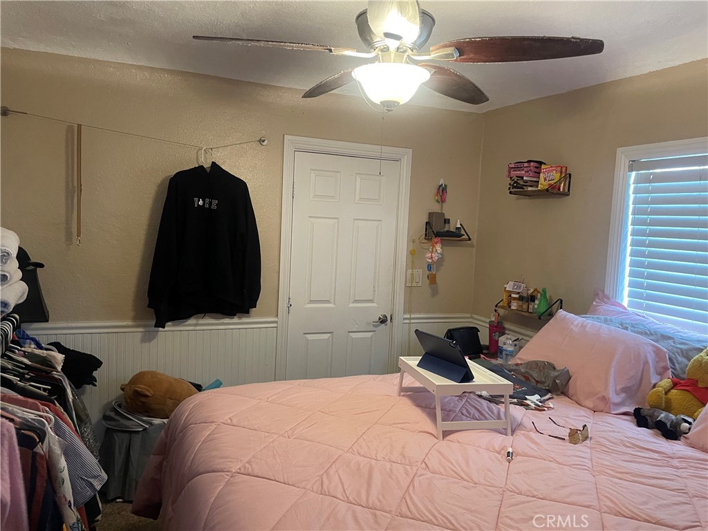 https://media.crmls.org/medias/73f871bf-540f-4ec6-be63-6b140b5def41.jpg?preset=X-Large