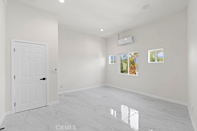 MLS #OC26162895 image #15