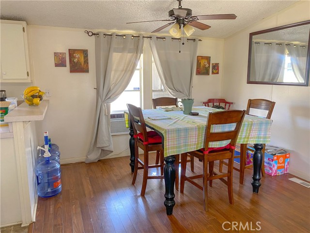 Detail Gallery Image 10 of 17 For 5800 Hamner Ave #565,  Corona,  CA 91752 - 3 Beds | 2 Baths