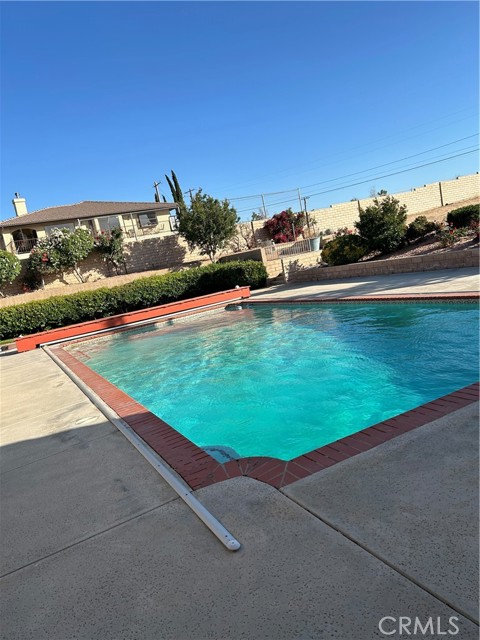 15166 Pocahantas Street, Apple Valley CA: https://media.crmls.org/medias/73fb3cb9-43be-4a44-a3a7-97d6a433c874.jpg