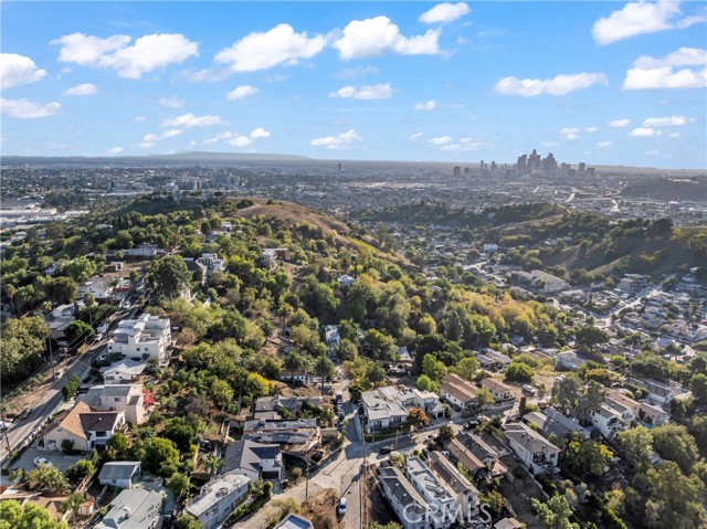 Detail Gallery Image 14 of 37 For 3320 Reynolds, Montecito Heights,  CA 90032 - 3 Beds | 2 Baths