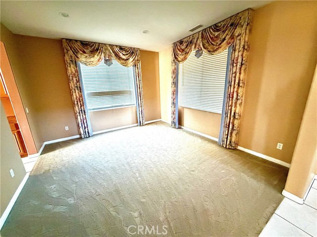 Detail Gallery Image 8 of 9 For 12431 Goodwood, Rancho Cucamonga,  CA 91739 - 4 Beds | 2/1 Baths