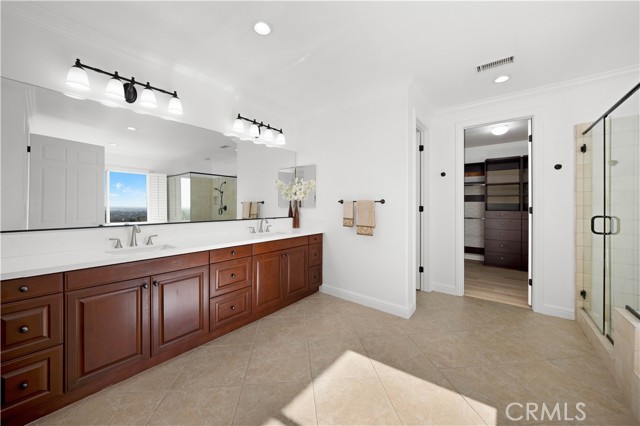 Detail Gallery Image 35 of 52 For 4021 Humboldt Ln, Yorba Linda,  CA 92886 - 5 Beds | 3/1 Baths