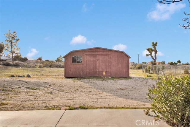Detail Gallery Image 44 of 71 For 329 Lindero Rd, Pinon Hills,  CA 92372 - 7 Beds | 4 Baths