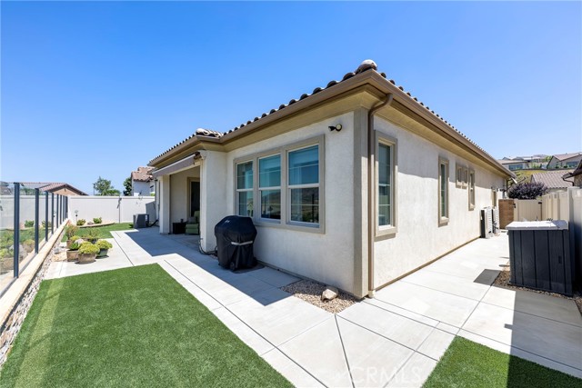 Detail Gallery Image 29 of 72 For 24495 Overlook Dr, Corona,  CA 92883 - 3 Beds | 2 Baths